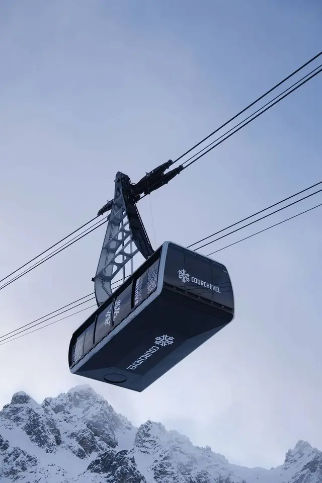 The Saulire cable car above Courchevel, Les 3 Vallées